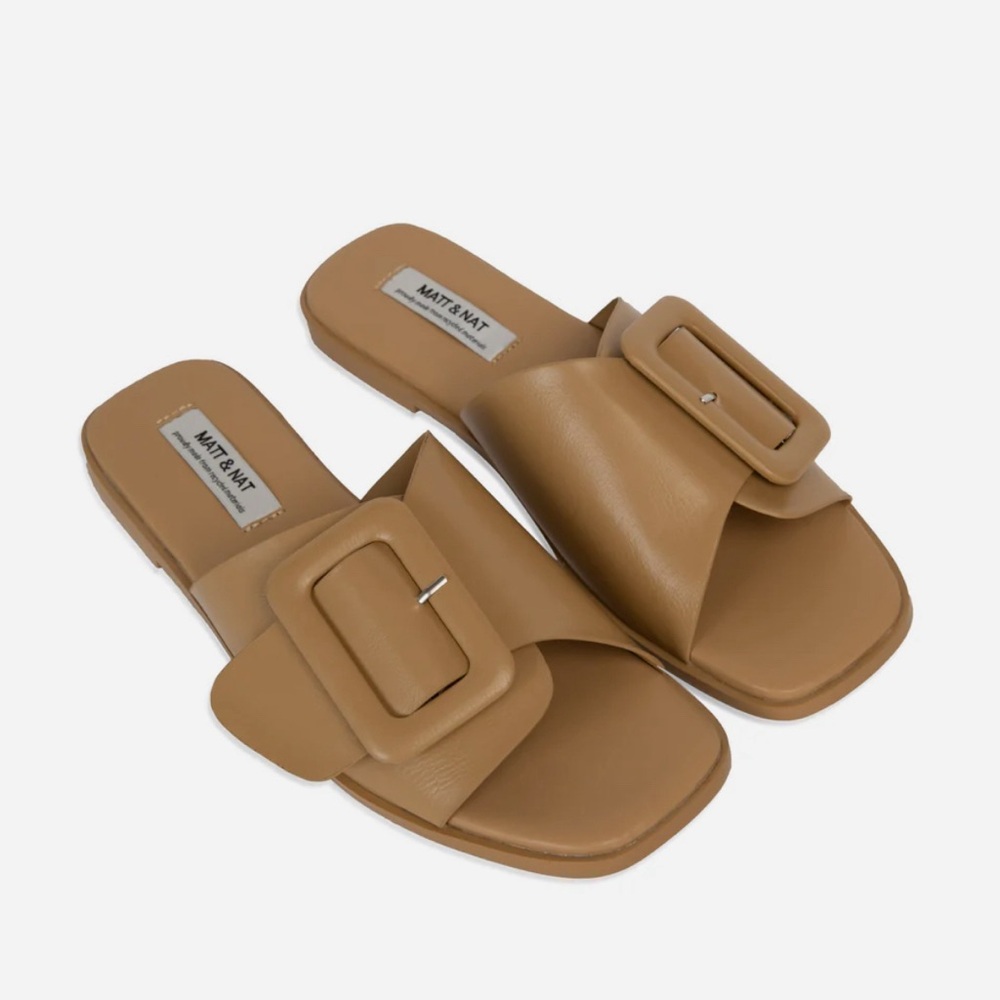 Matt & Nat CYNDIE WOMEN'S VEGAN FLAT SANDALS